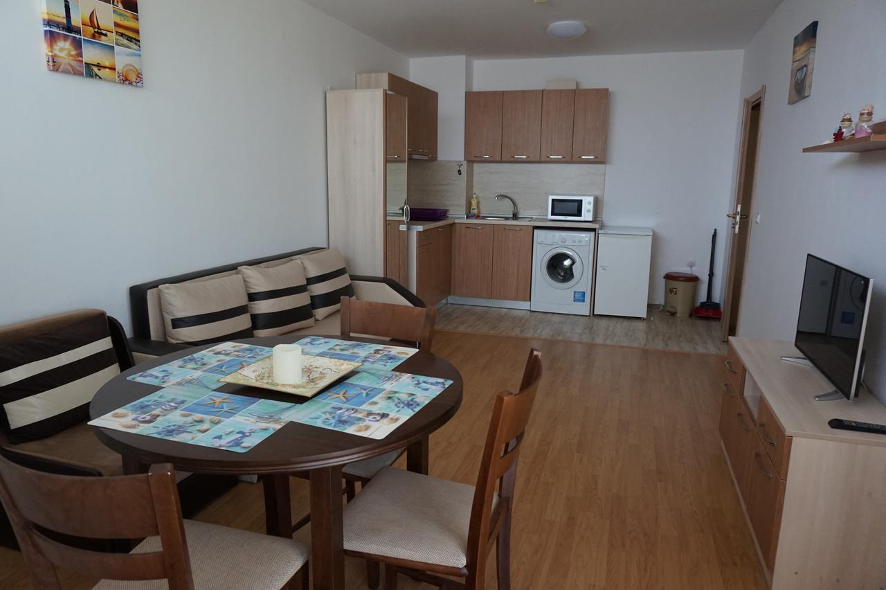 Apartments In Black Sea Star Complex โซโซโปล ภายนอก รูปภาพ
