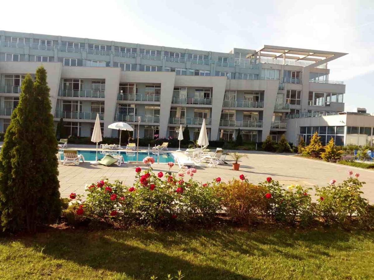 Apartments In Black Sea Star Complex โซโซโปล ภายนอก รูปภาพ