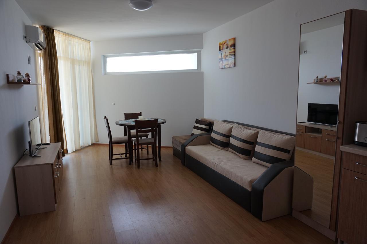 Apartments In Black Sea Star Complex โซโซโปล ภายนอก รูปภาพ