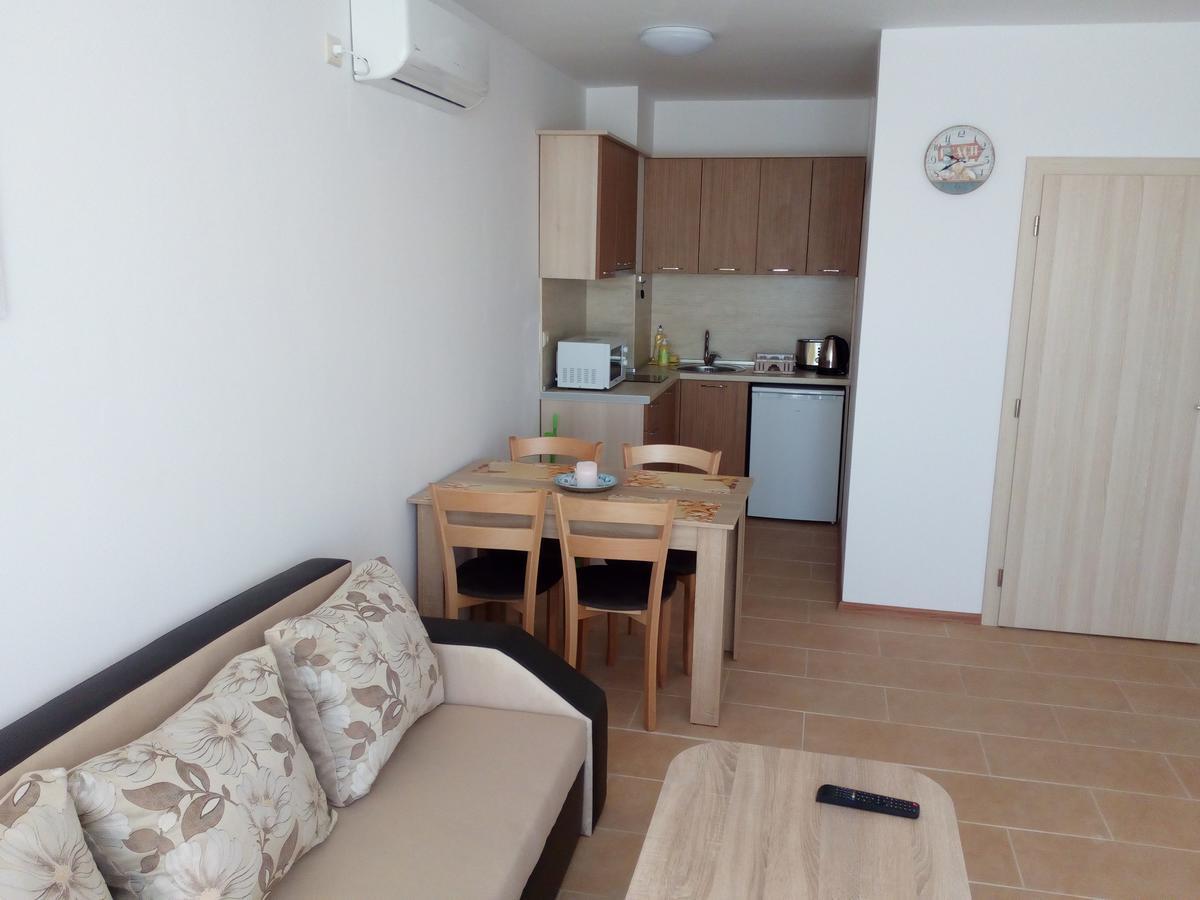 Apartments In Black Sea Star Complex โซโซโปล ภายนอก รูปภาพ